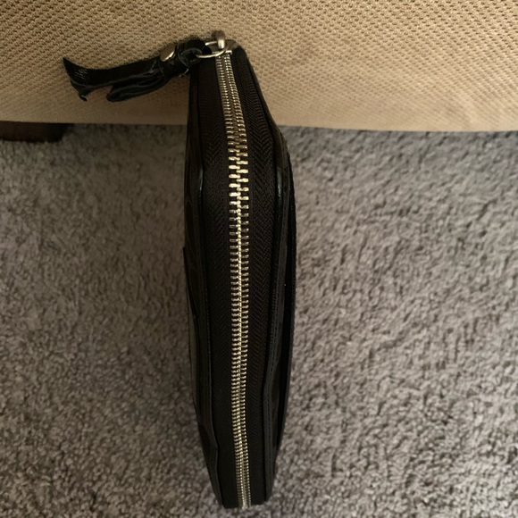 Authentic COACH Accordion Zip Wallet - Picture 7 of 10